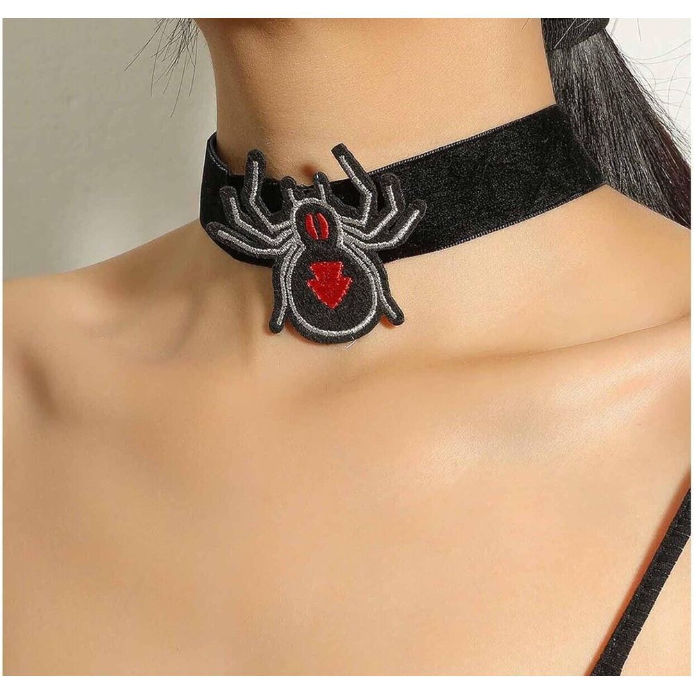Vintage‎ Spider Choker Necklace Black Velvet